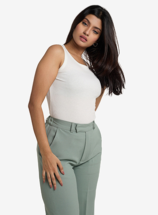 Ribbed Sleeveless Round Neck Top -White